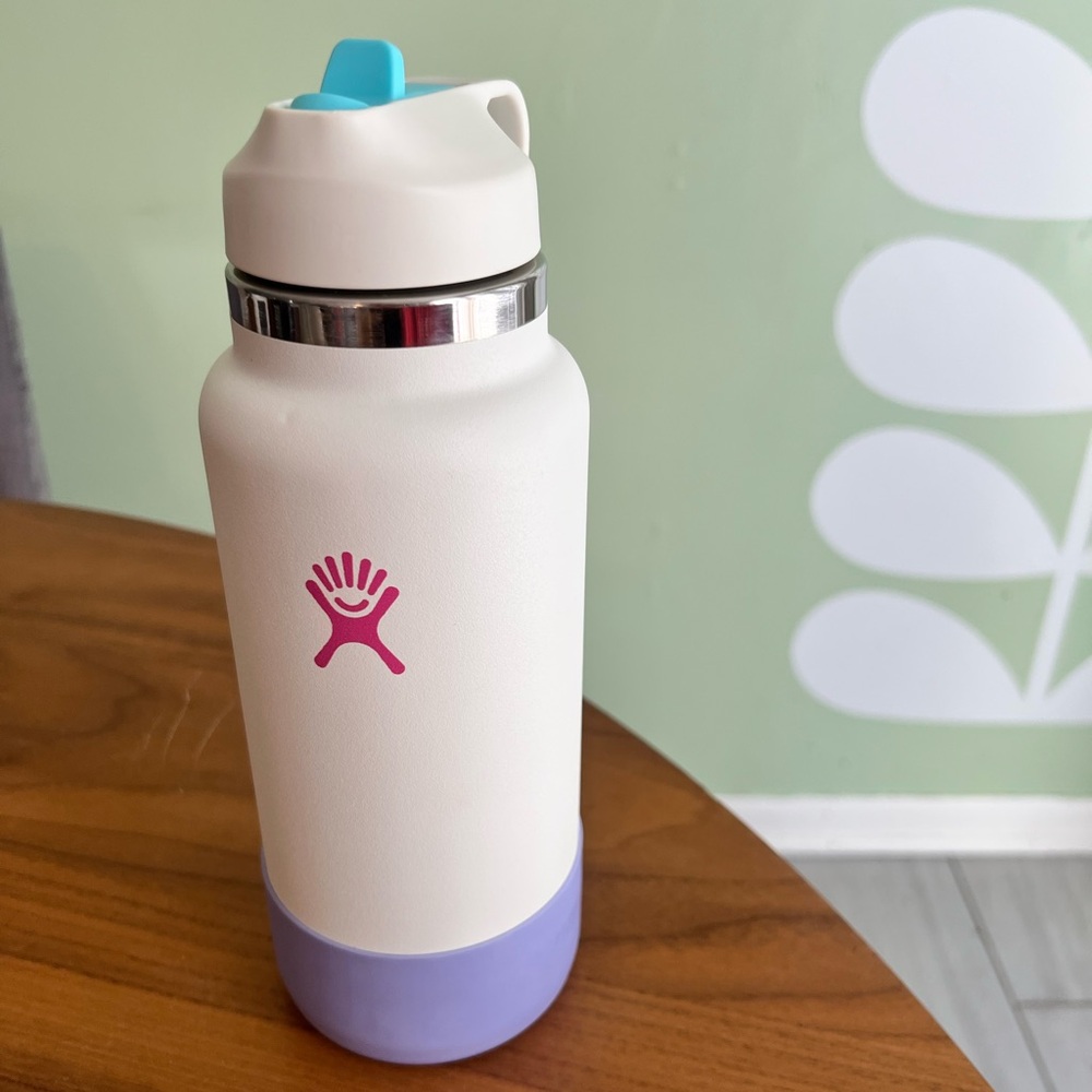 Hydro Flask 32 oz White and Purple with boot and lid Limited Edition